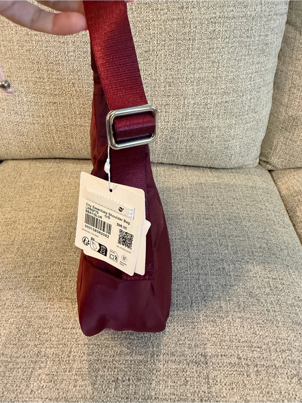 lululemon athletica City Essentials Shoulder Bag 4L Burgundy bay NWT